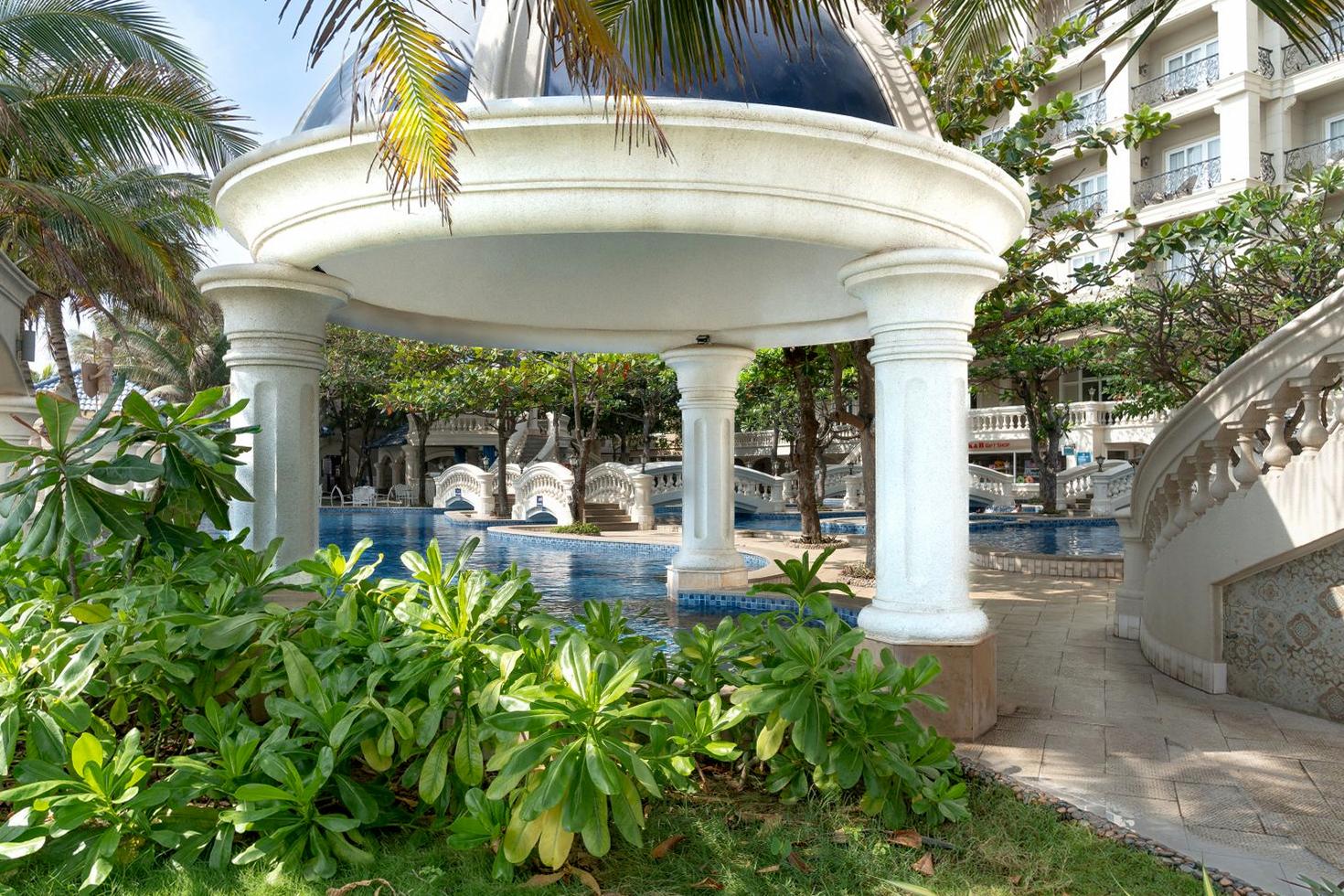 Live Performance Venue